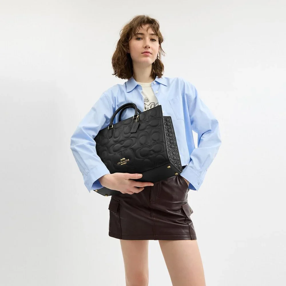 BRAND NEW: Maggie Tote Bag In Signature Leather - Picture 5 of 9